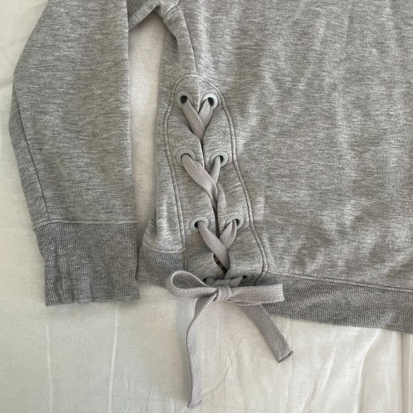 90 Degree by Reflex Grey Lace-up Sweatshirt - Picture 3 of 5